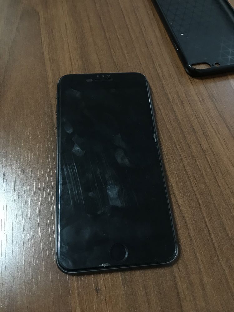 iPhone 8 plus 64 gb