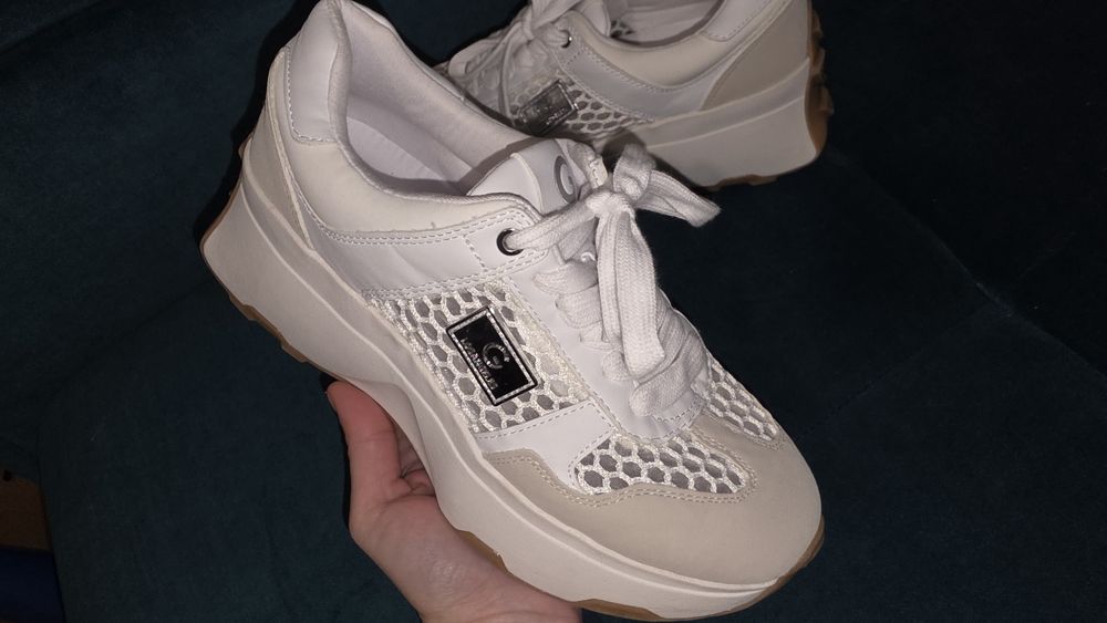 Adidasi GBG Los Angeles