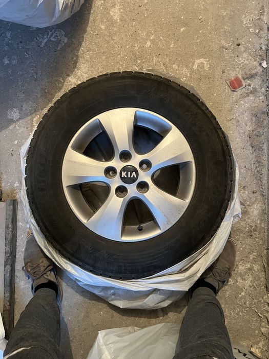 Джанти КИА 15’ със зимни гуми hankook