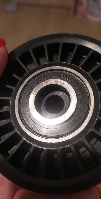 Паразитна/водеща ролка пистов ремък INA