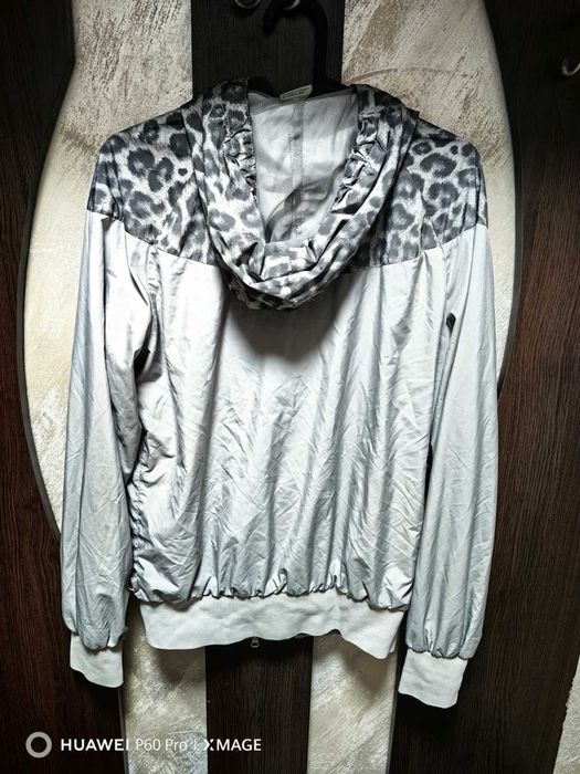 Nike дамско тънко яке ветровка