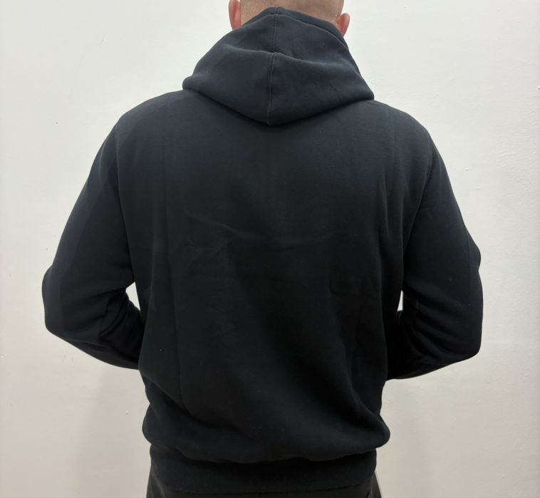 Мъжки суичъри изчистени