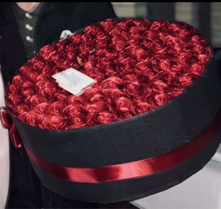 101 атласных цветы,роза