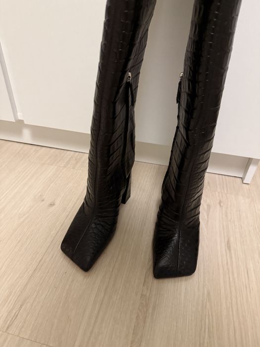 Amina muaddi ботуши