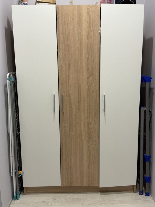 Продам шкаф удобный