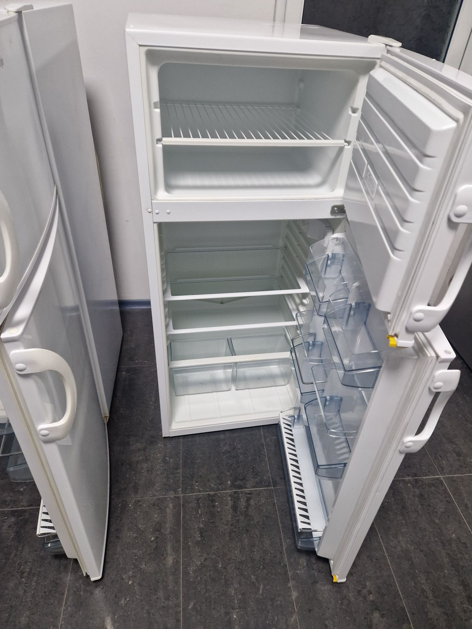 Хладилник с горна Камера Gorenje A++ 121 см