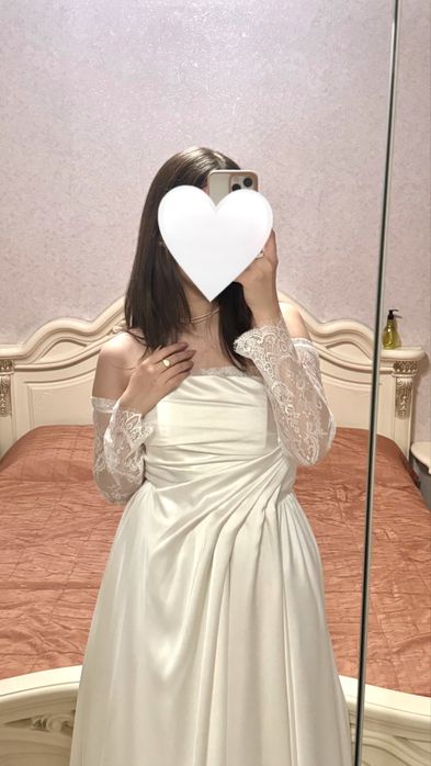 Продается платье на выпускной в цвете холодный айвори