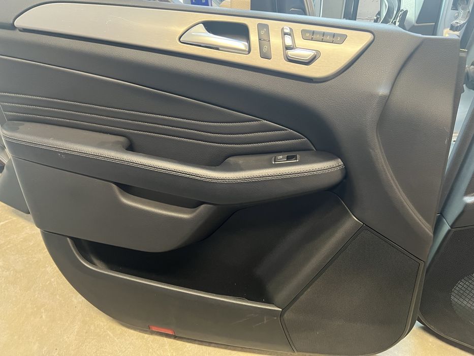 Mercedes GLE 166 кори врати