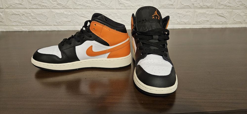 Air Jordan 1, marime 37.5