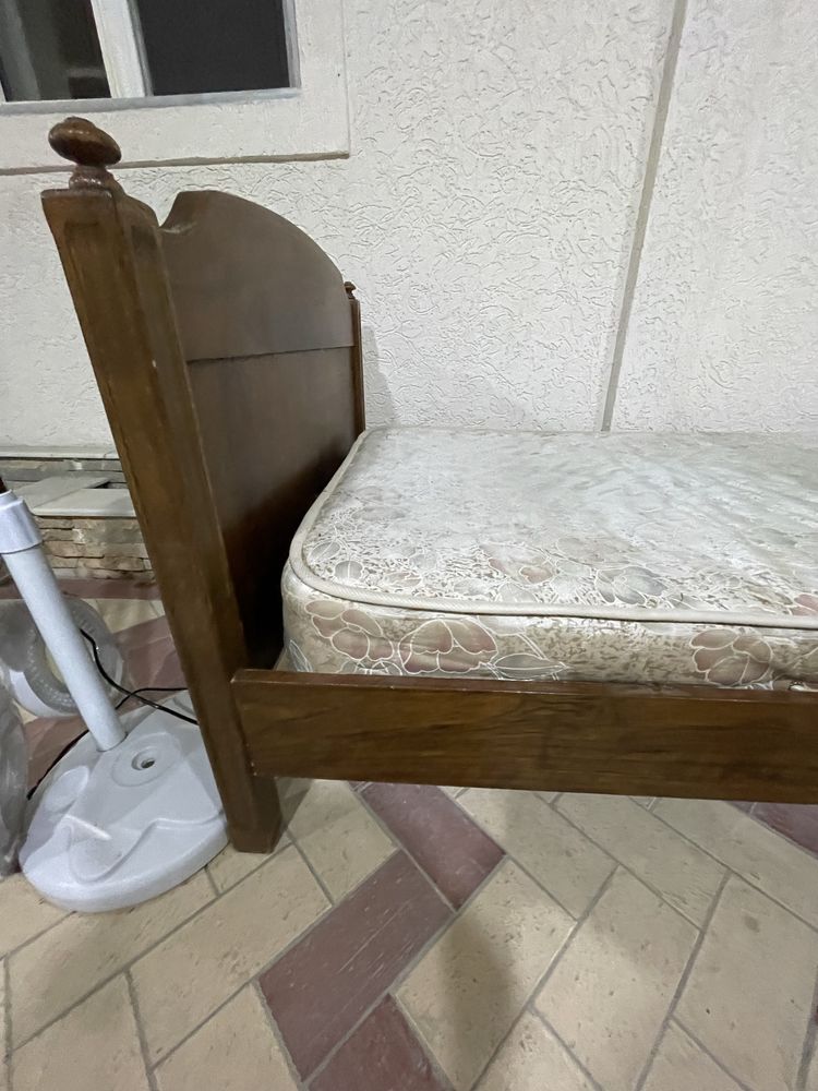 Кровать полуторка