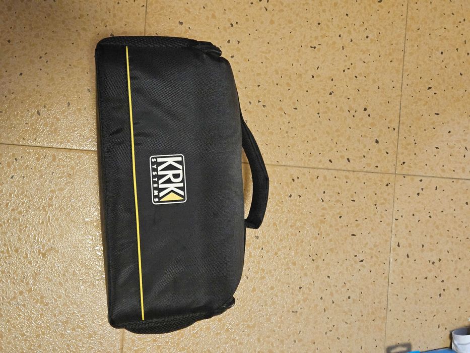 Преносими студийни монитори KRK GoAux 4