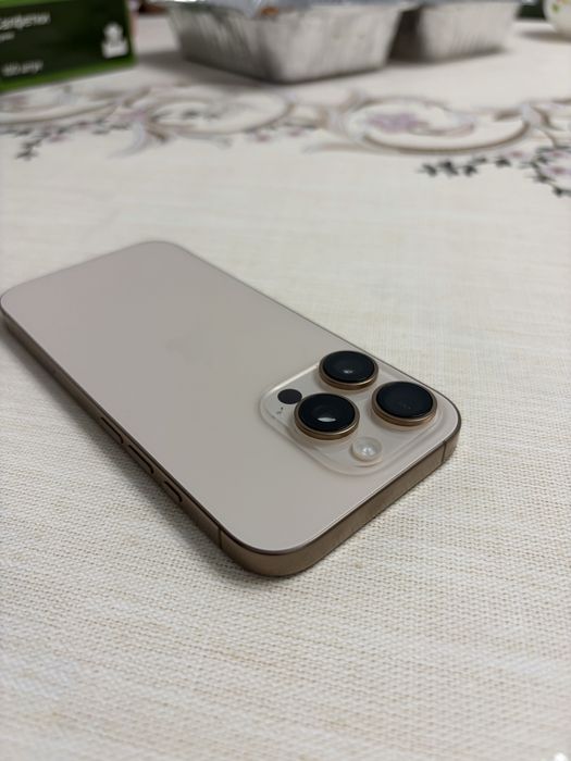 IPHONE 16 pro в идеальном, в новом состоянии. 100% батарейка