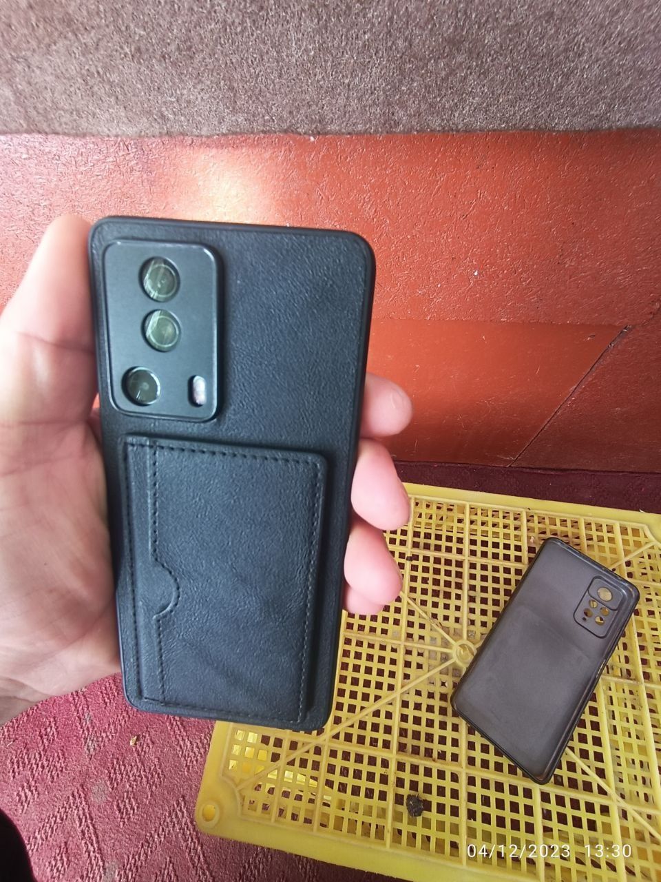 Telifon sotilad.MI 13 Liti.. 8+2/256