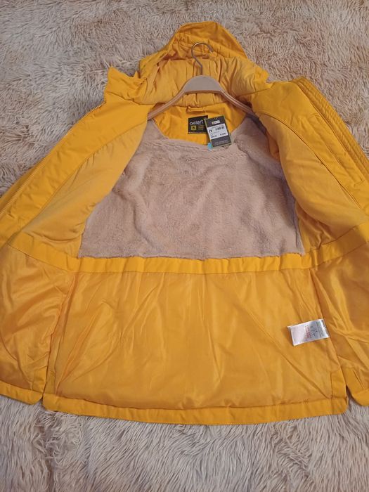 Vând geaca dama nepurtata