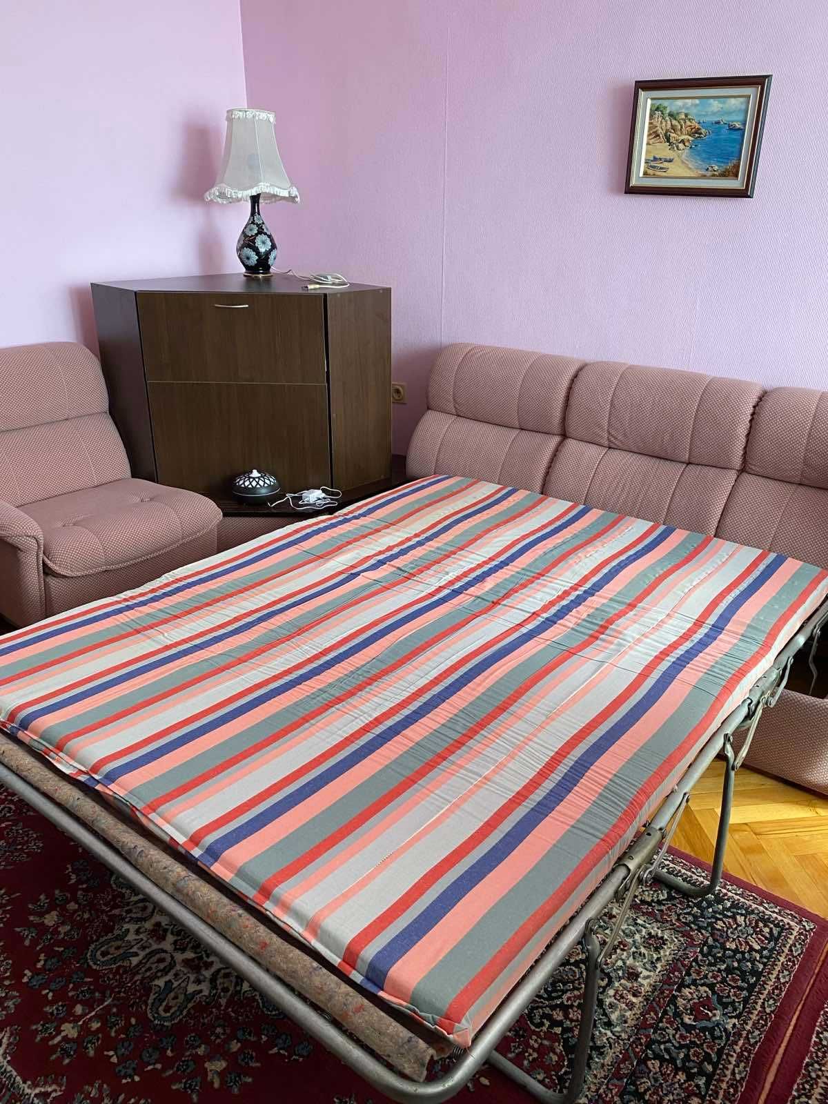 Разтегателен Диван и Кресло