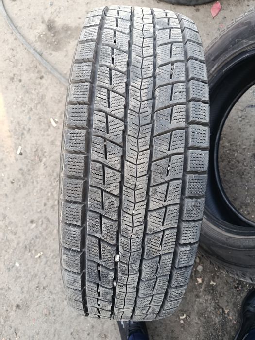 Продам зимние шины в отличном состоянии
