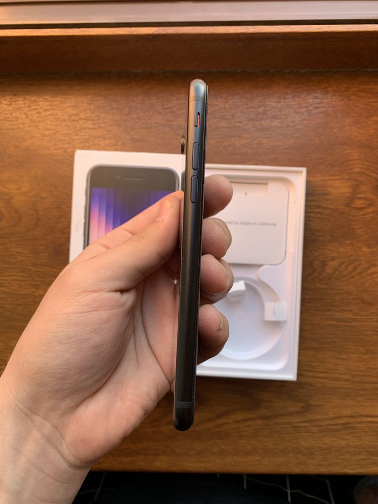 iPhone SE 2022 LL/A ideal sotladi