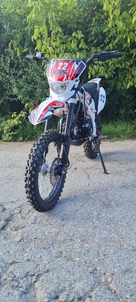 Cross 125cc cu pornire la buton cutie de viteză manuală cu livrare