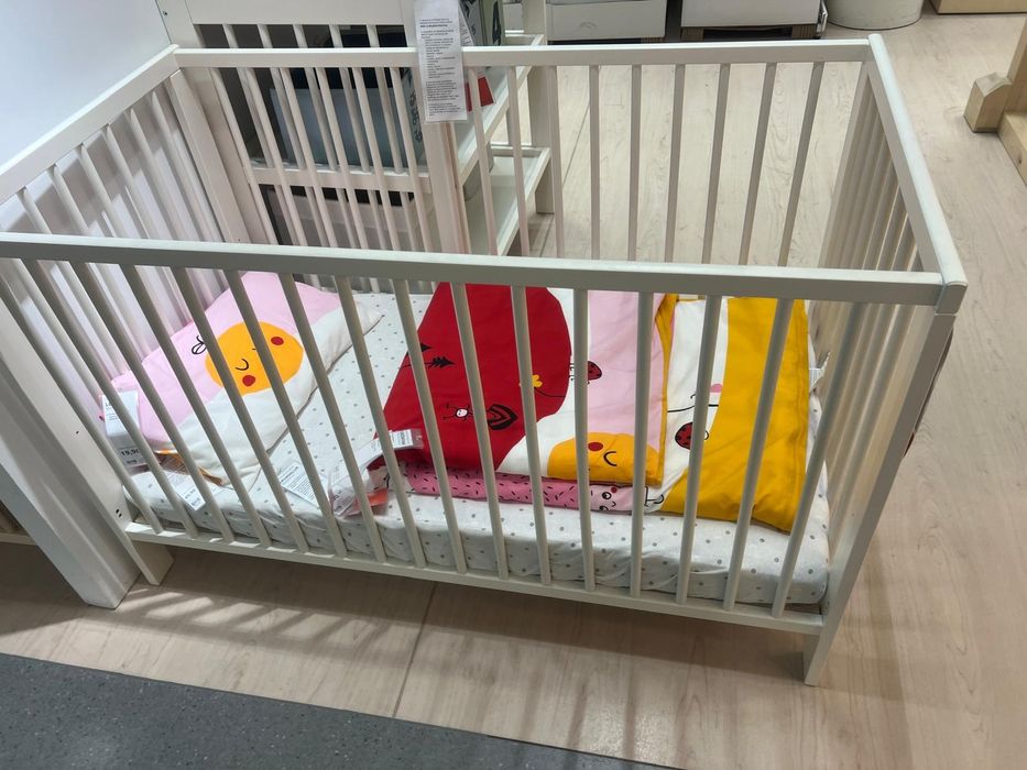 Patut bebe Ikea+saltea cocos+carusel Vtech+aparatori patut