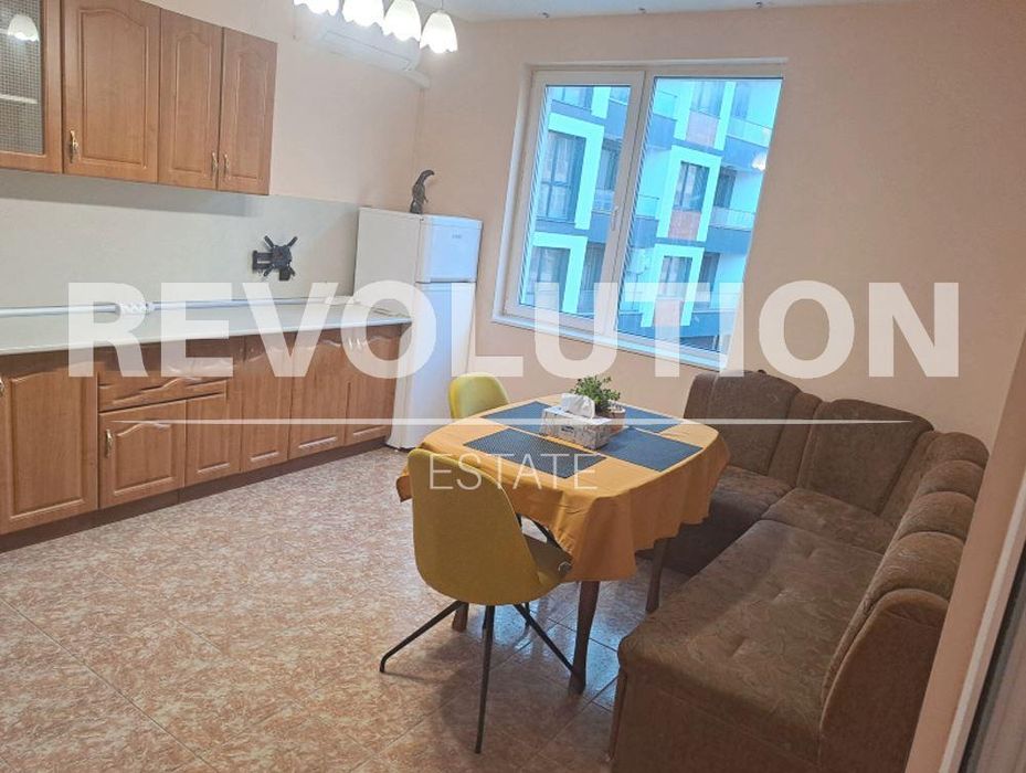 Дава се под наем Двустаен апартамент в Варна, Левски - 50 кв.м за 375 € - Снимка #2