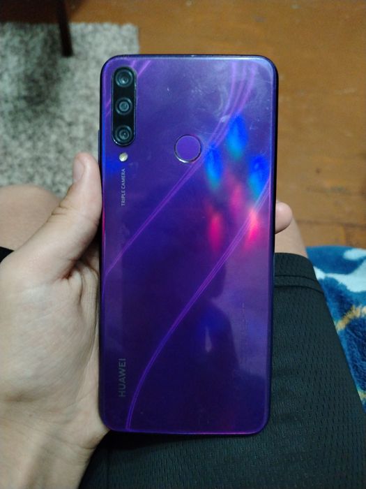 Хуавей Y6p работает, зарядку починить надо