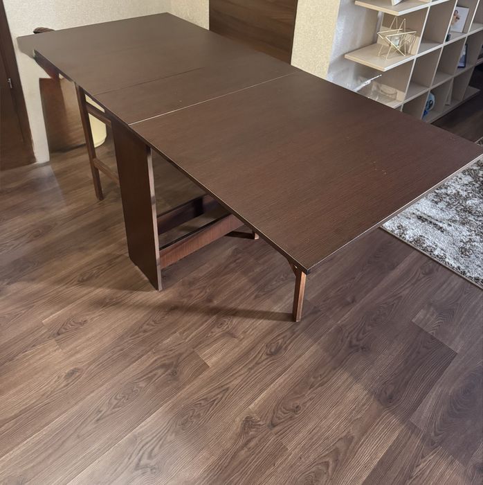 Vand masa retractabila