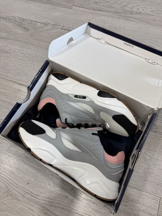 Dior B22 Pale Pink Grey
