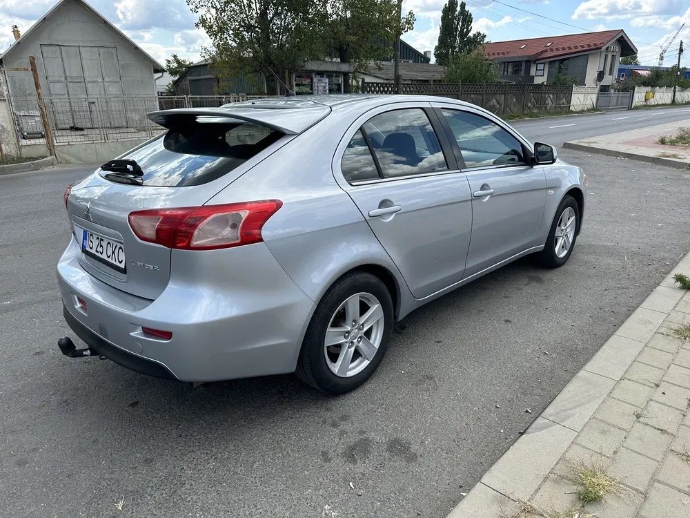 Vand Mitsubishi Lancer 2010 2.0