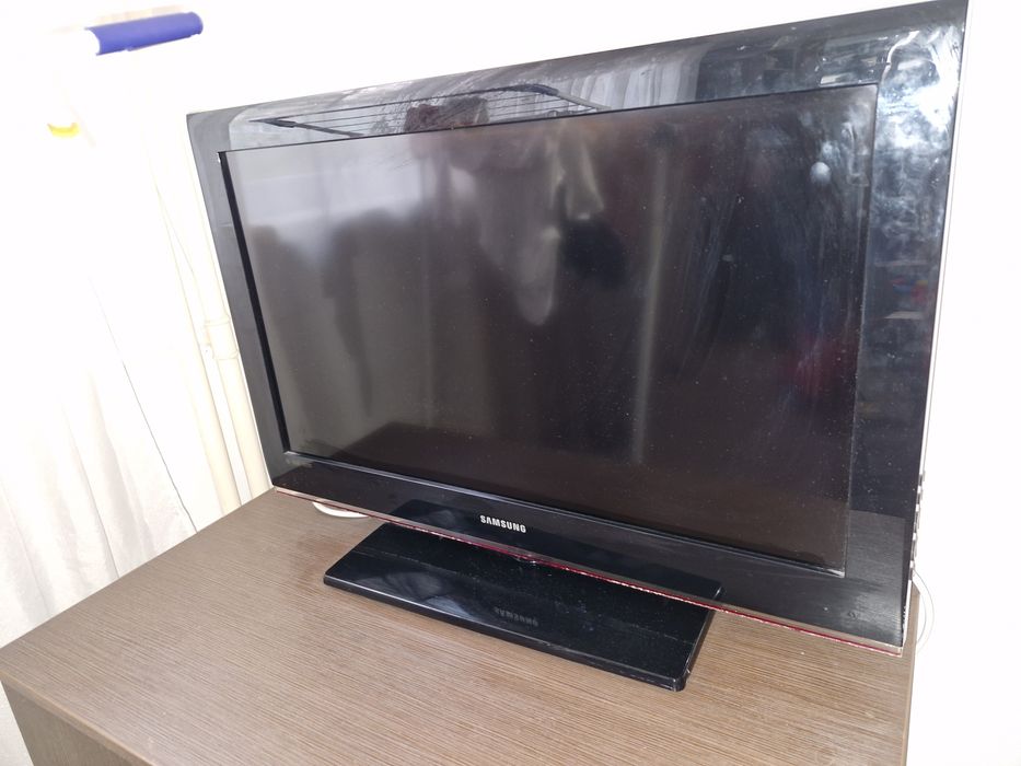TV LCD FullHd SAMSUNG, 81 cm
