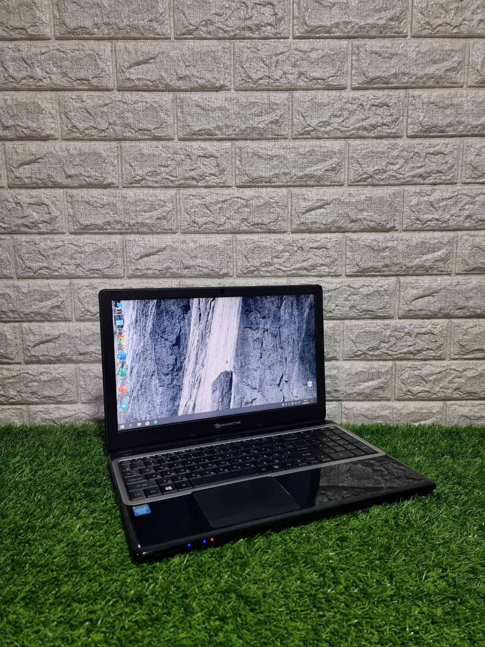 Packard Bell кундалиг ишларингиз учун бюджетный зур вариант.