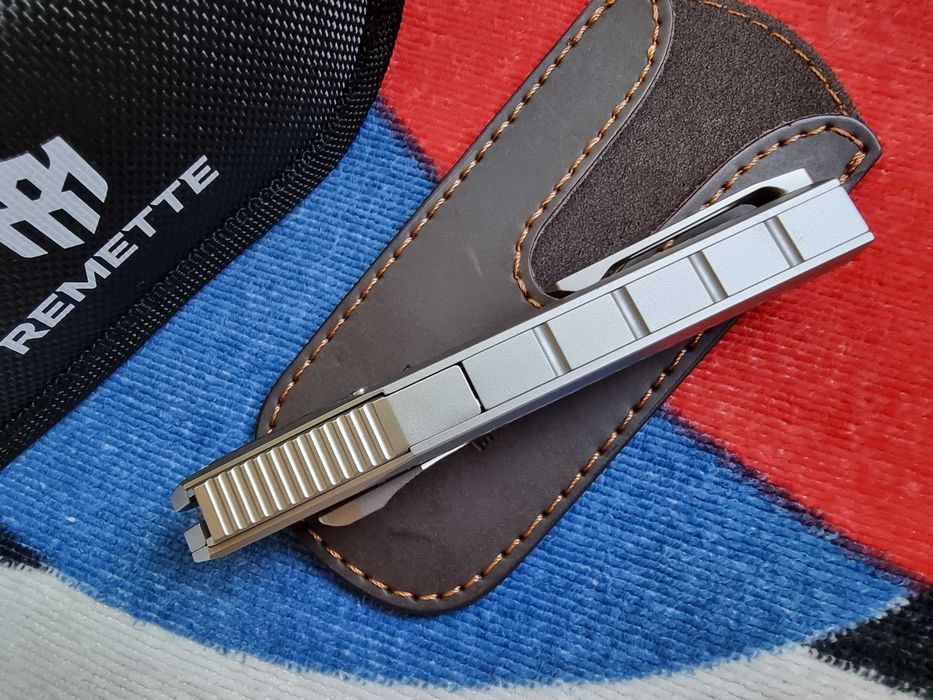 Remette gravity knife