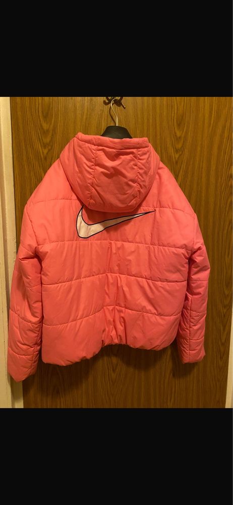 Geaca Nike roz noua