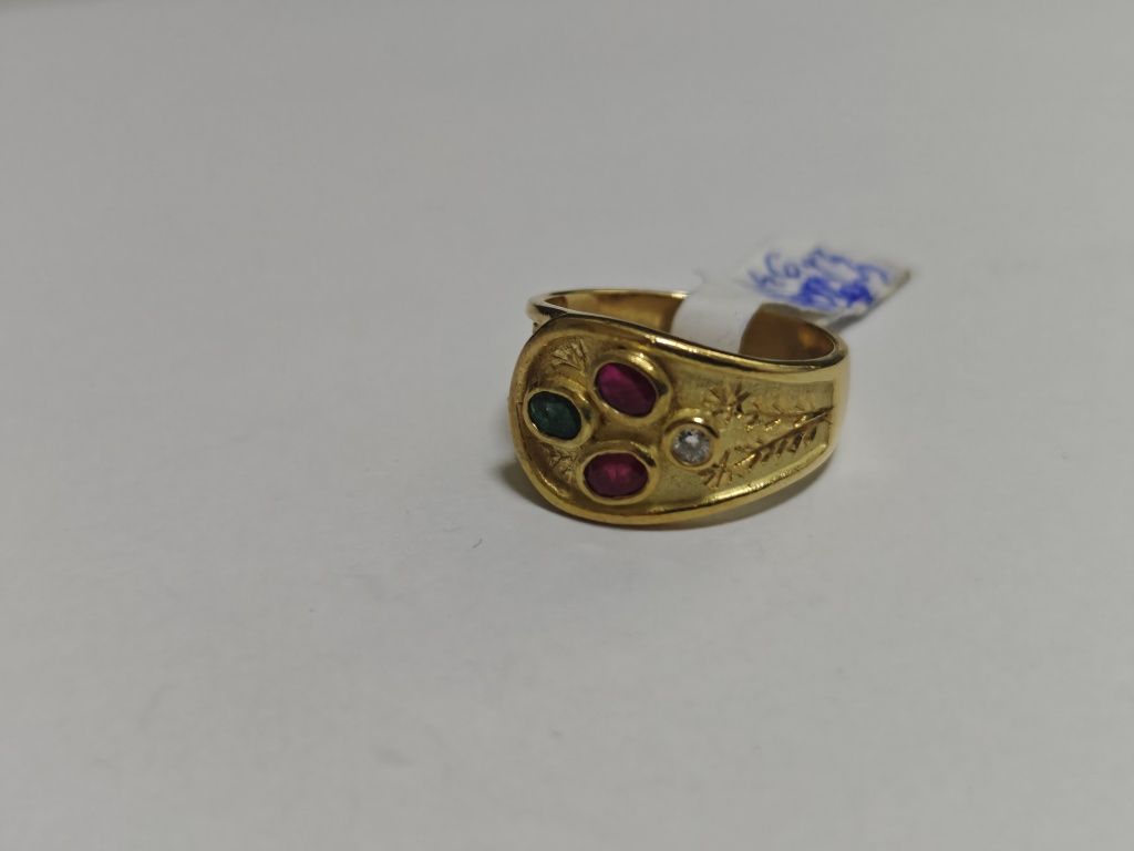 Inel aur 18k 7.46gr cu diamant smarald și rubine (r)