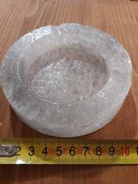 Scrumiera din cristal de sare naturala transparenta ( Halite )