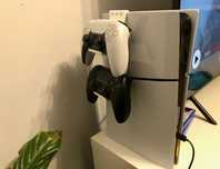 Стойка за 2 контролера за PS5