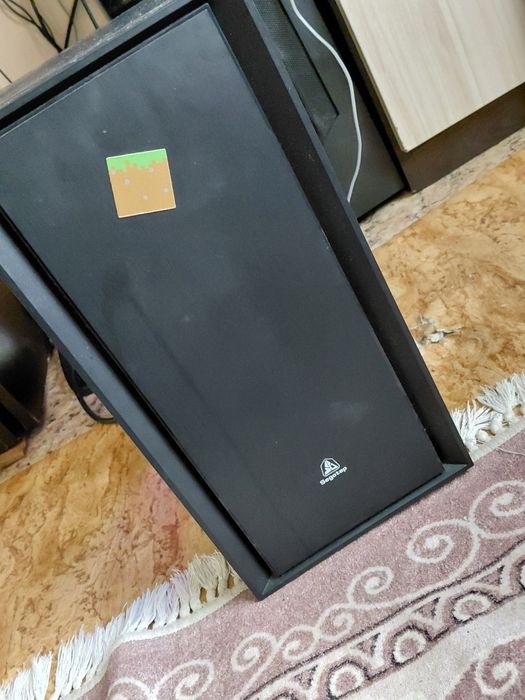 Продавам компютър