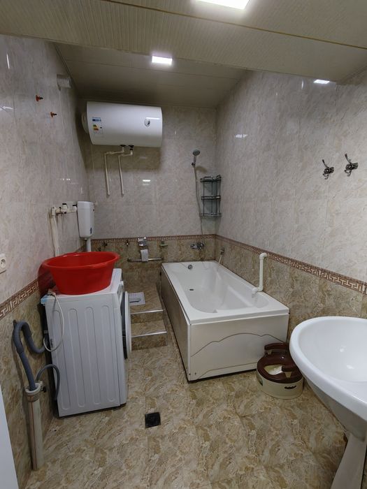 vagzal dom arenda oltin samarqand oldi mir oasuda tepasi 6 qavat lift