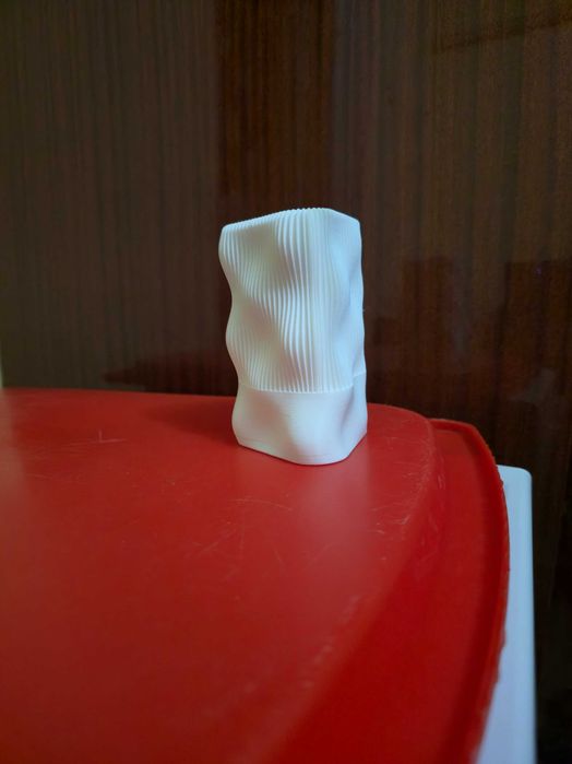 Простой стиль и практичность—держатель для карандашей и кистей из PLA