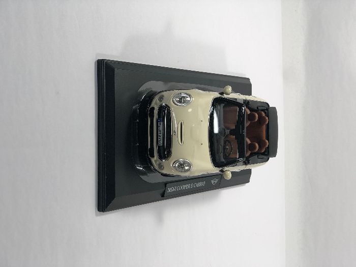Macheta originala Mini Cooper F57 scara 1:18 Paragon