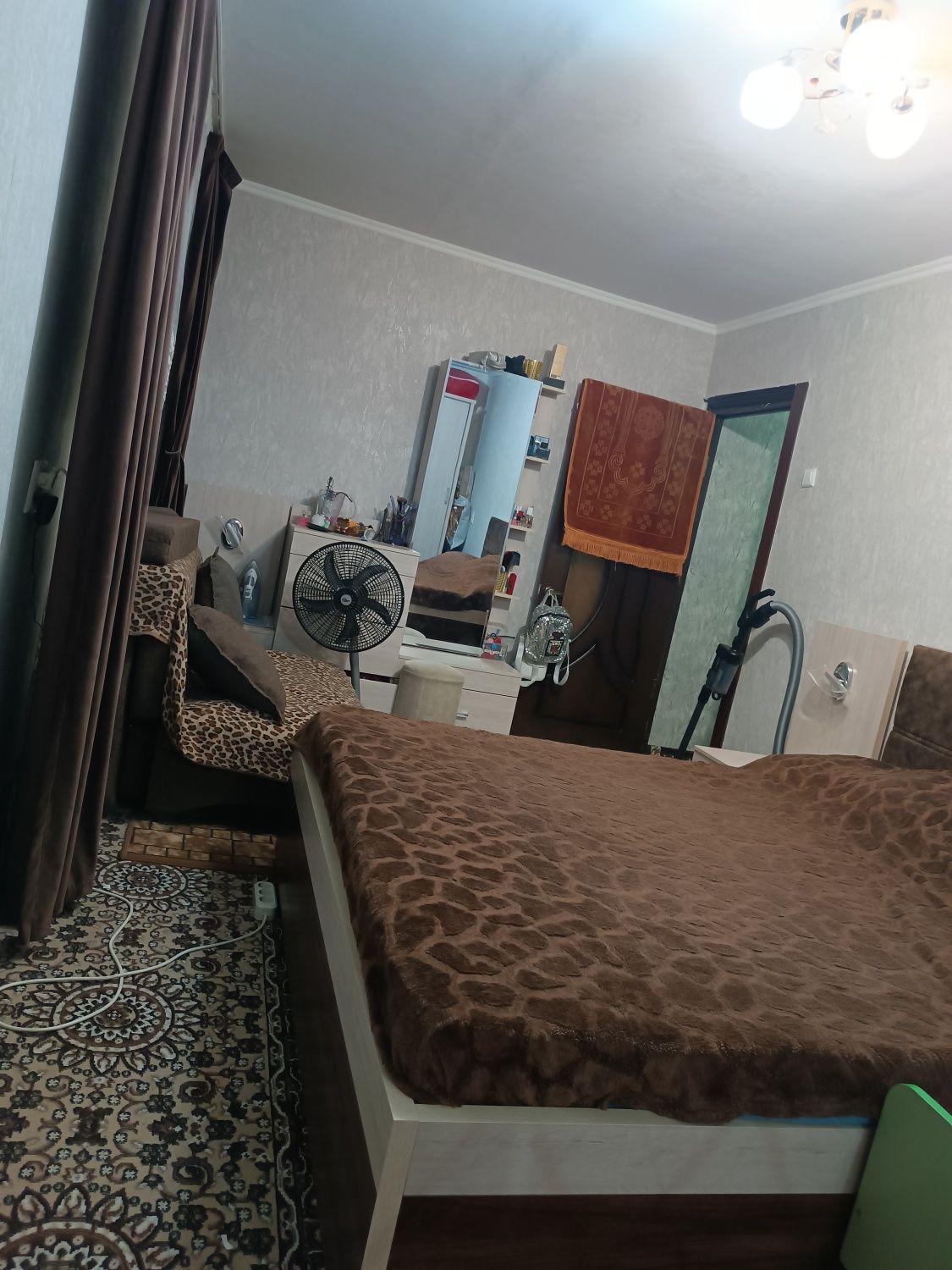 Квартира 1.5комнатная 48-кв свояс ремонтом  возможно через банк