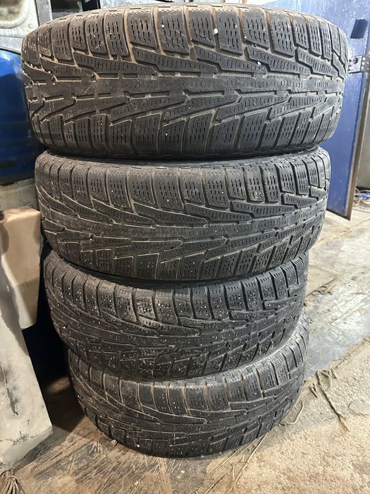 Комплект зимней резины 225/65/R17