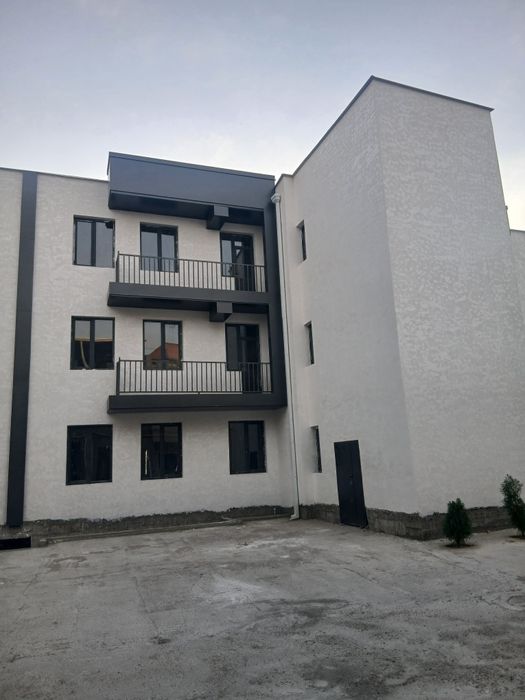 Шахар марказида квартира сотилади