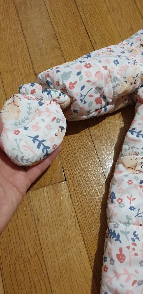 Топъл космонавт на George