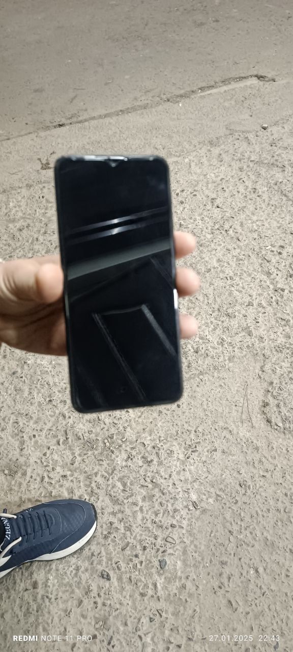 Oppo a17 holati ideal 1 koʻl tutilgan