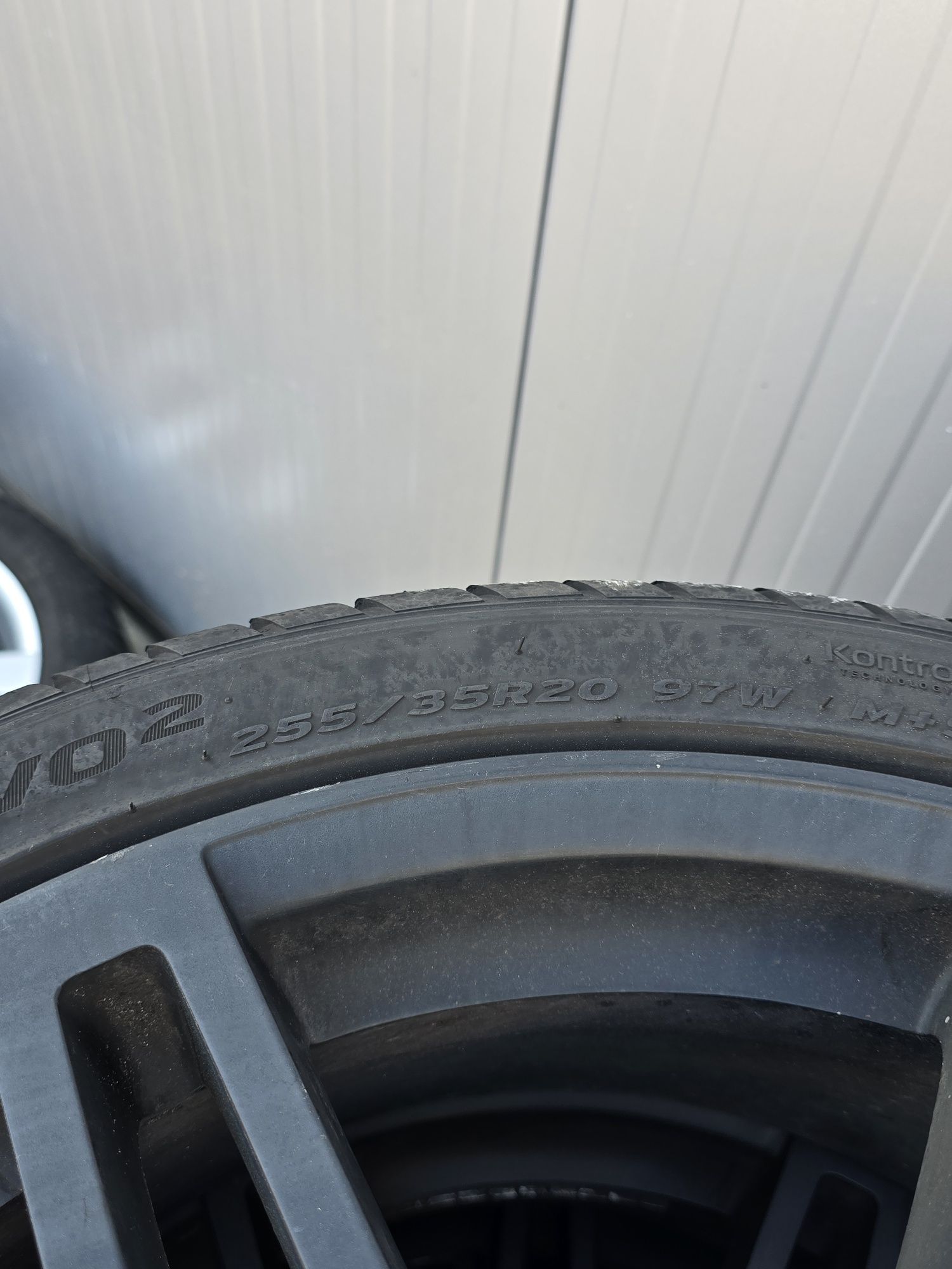 4 Броя 255/35/20 Hankook 2x7,2mm 2x7mm