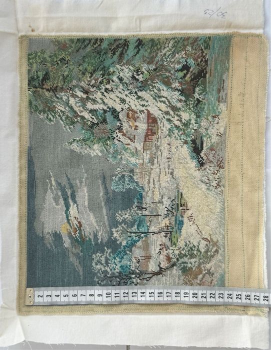 Goblen cusut manual – Peisaj de iarnă sub lună plină