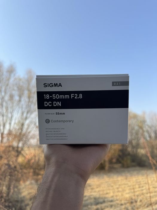 Sigma 18-50 mm f 2.8 sony uchun obyektiv