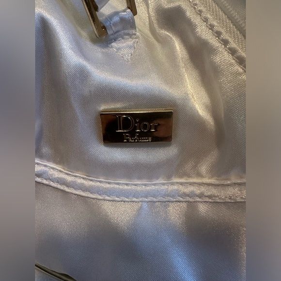 Dior сатенен несесер