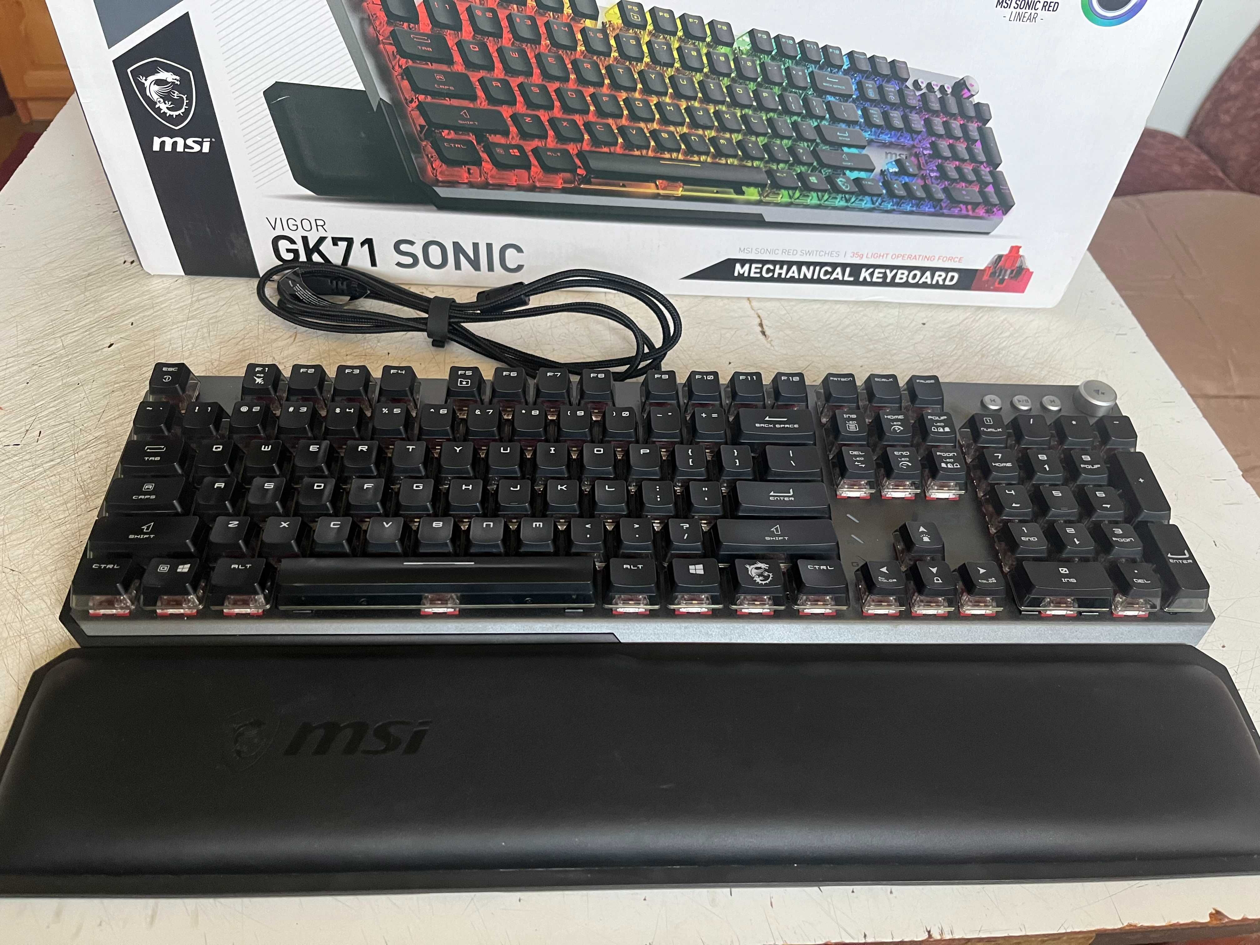 Механична клавиатура MSI gk71 sonic