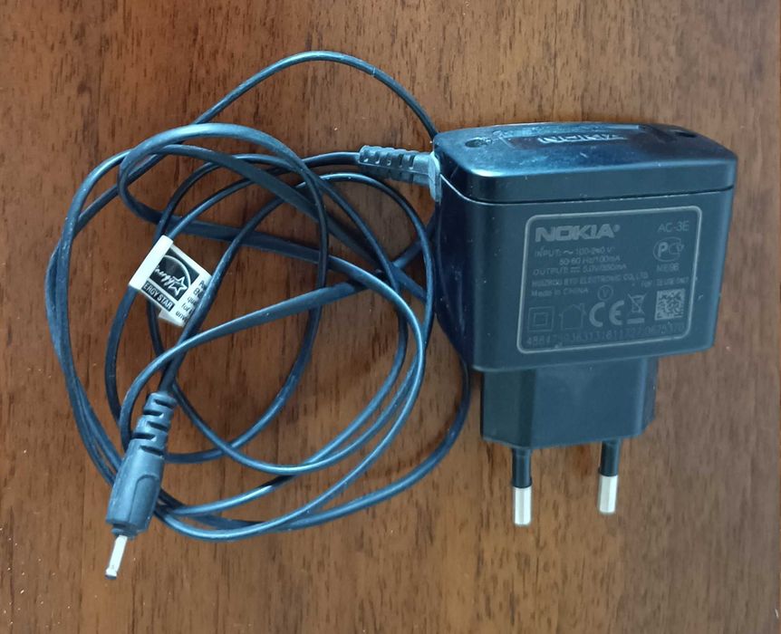 Зарядка для телефонов Nokia оригинальная